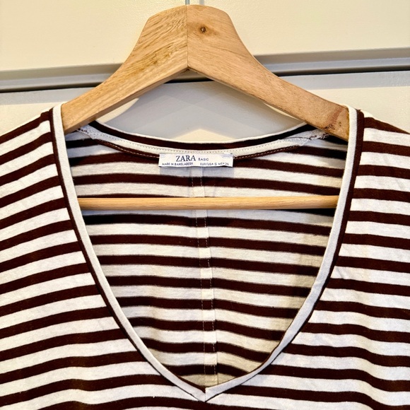 3/$15‼️ Zara Brown & White Striped V-Neck Soft Tee, Size S, 100% Cotton - Picture 4 of 10